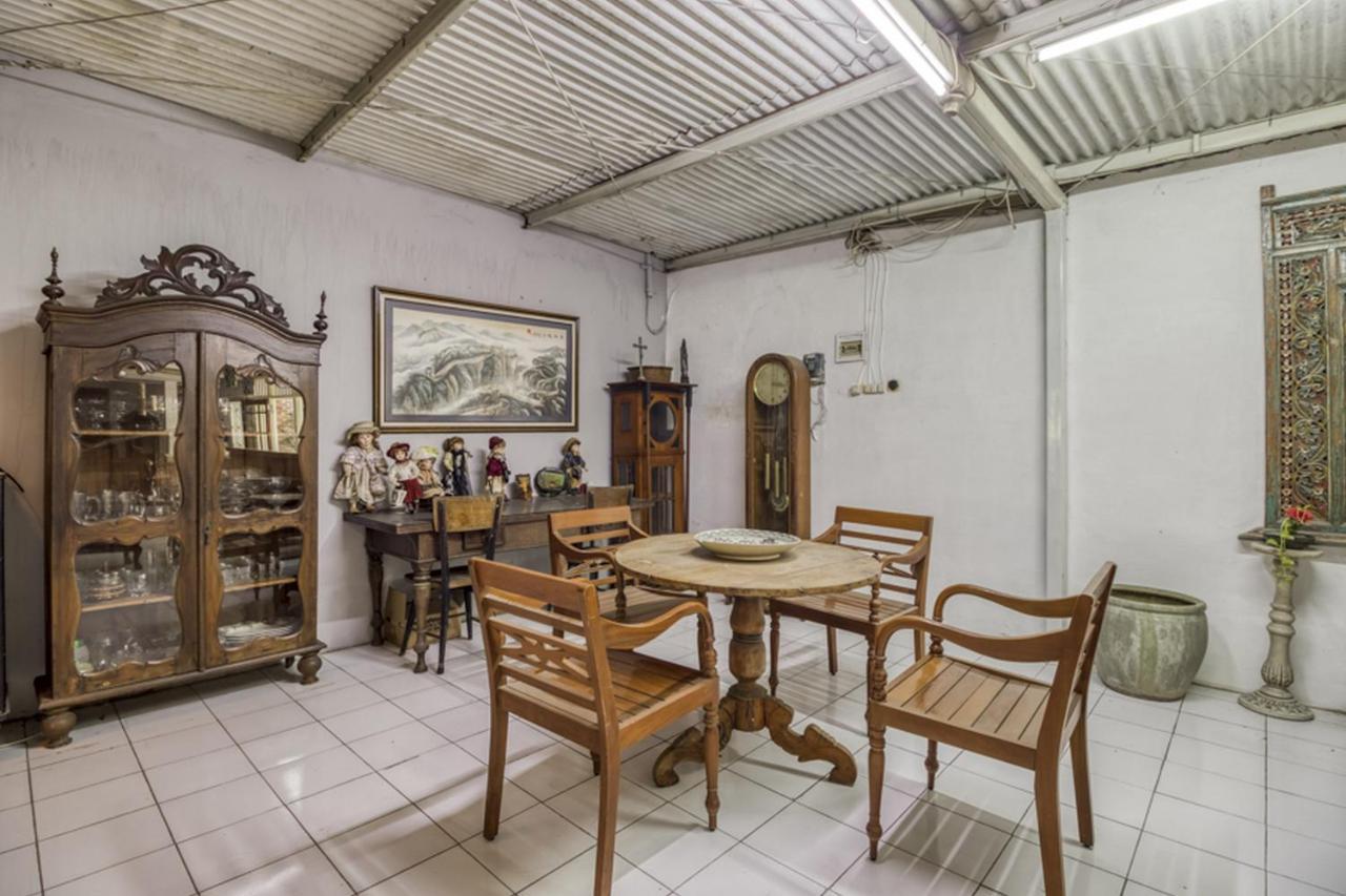 Reddoorz Hostel Near Adisucipto Airport Yogyakarta Kalasan Экстерьер фото
