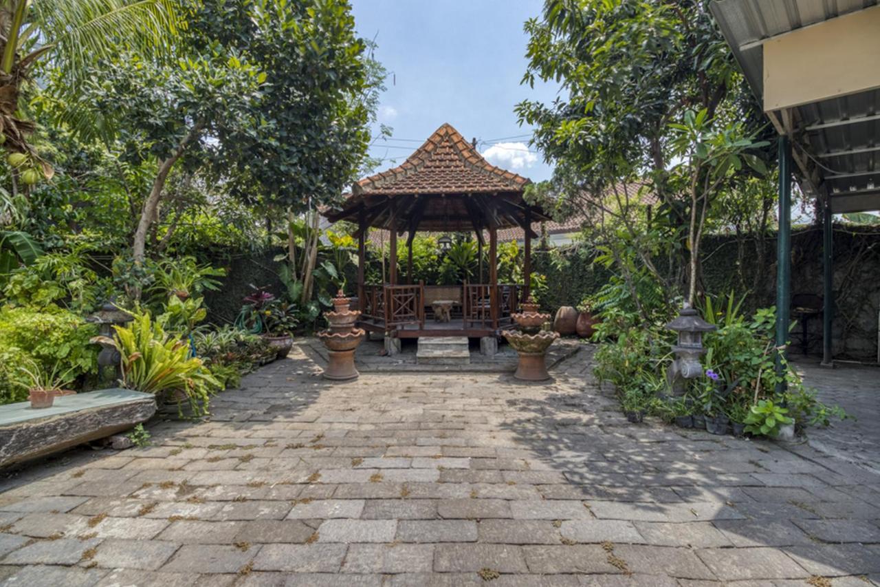 Reddoorz Hostel Near Adisucipto Airport Yogyakarta Kalasan Экстерьер фото