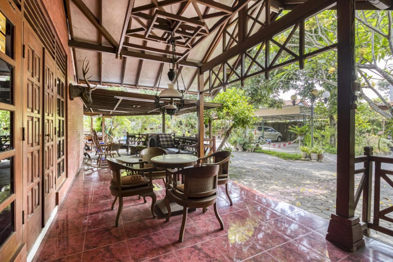 Reddoorz Hostel Near Adisucipto Airport Yogyakarta Kalasan Экстерьер фото